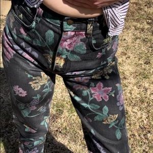 VINTAGE SHADES floral print jeans🌸